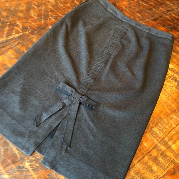 Moda International Dresses & Skirts - Grey Moda International Back Bow Pencil Skirt Sz 6